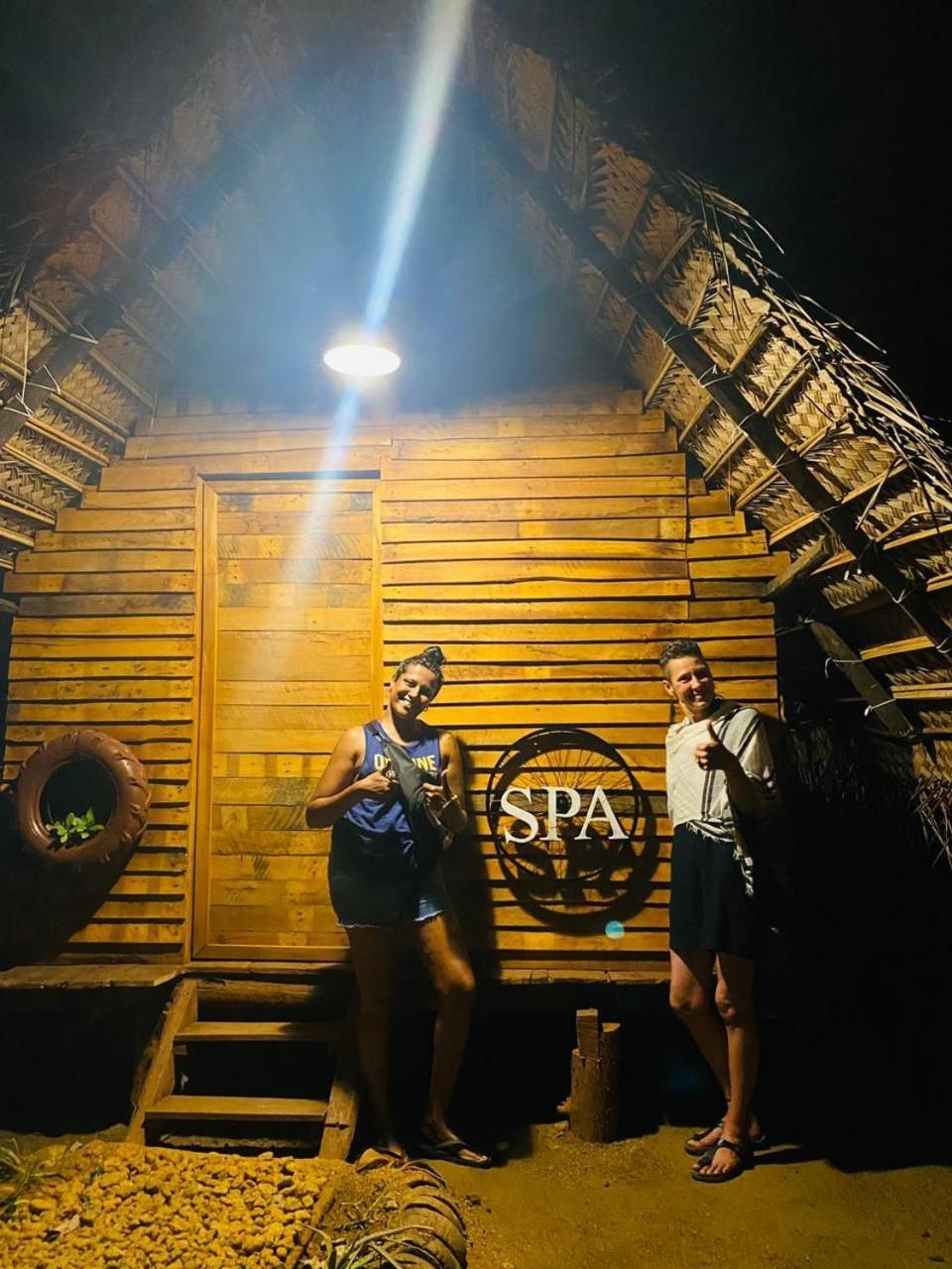 Dinna Nature Hostel 锡吉里亚 外观 照片