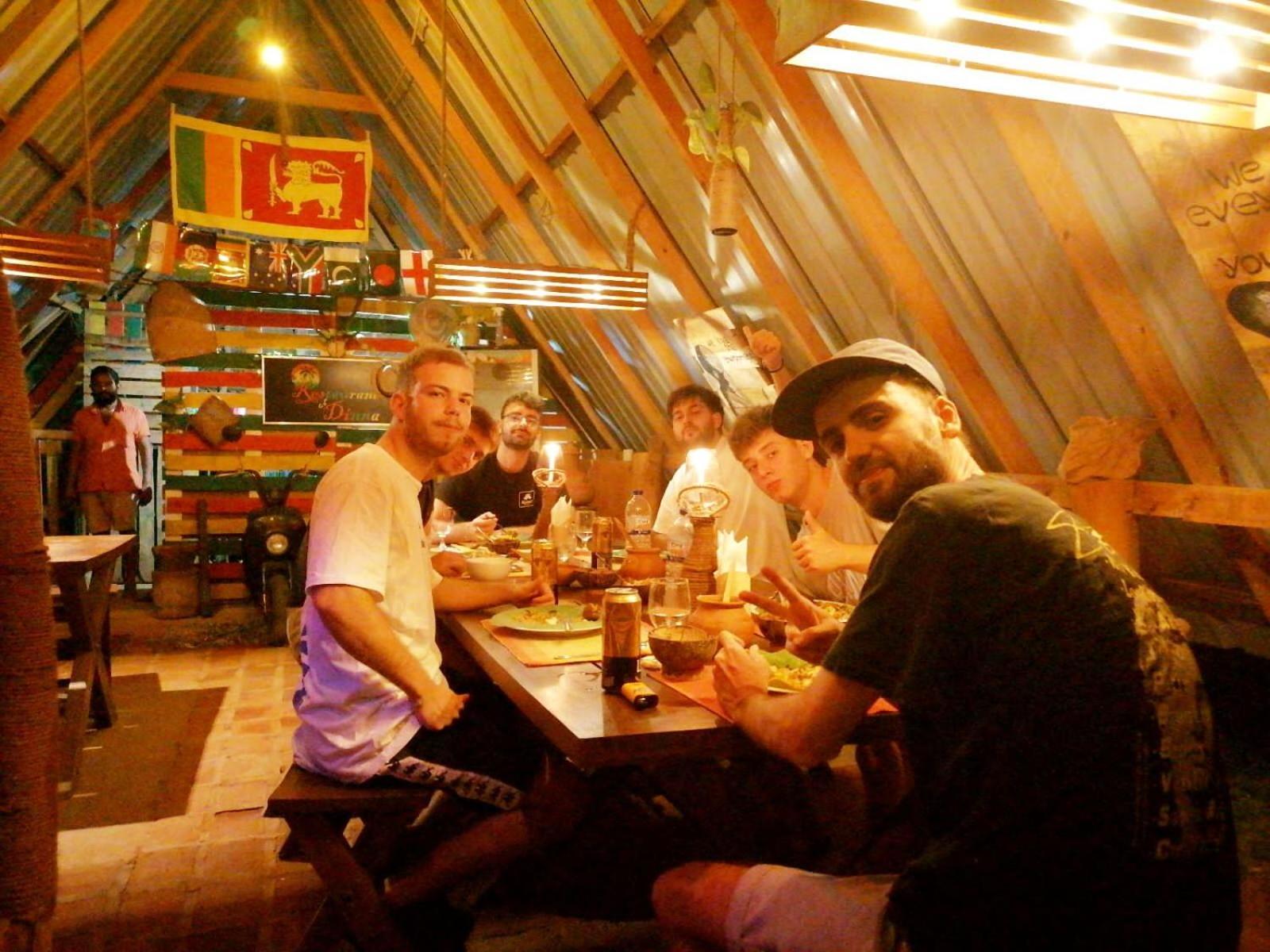 Dinna Nature Hostel 锡吉里亚 外观 照片