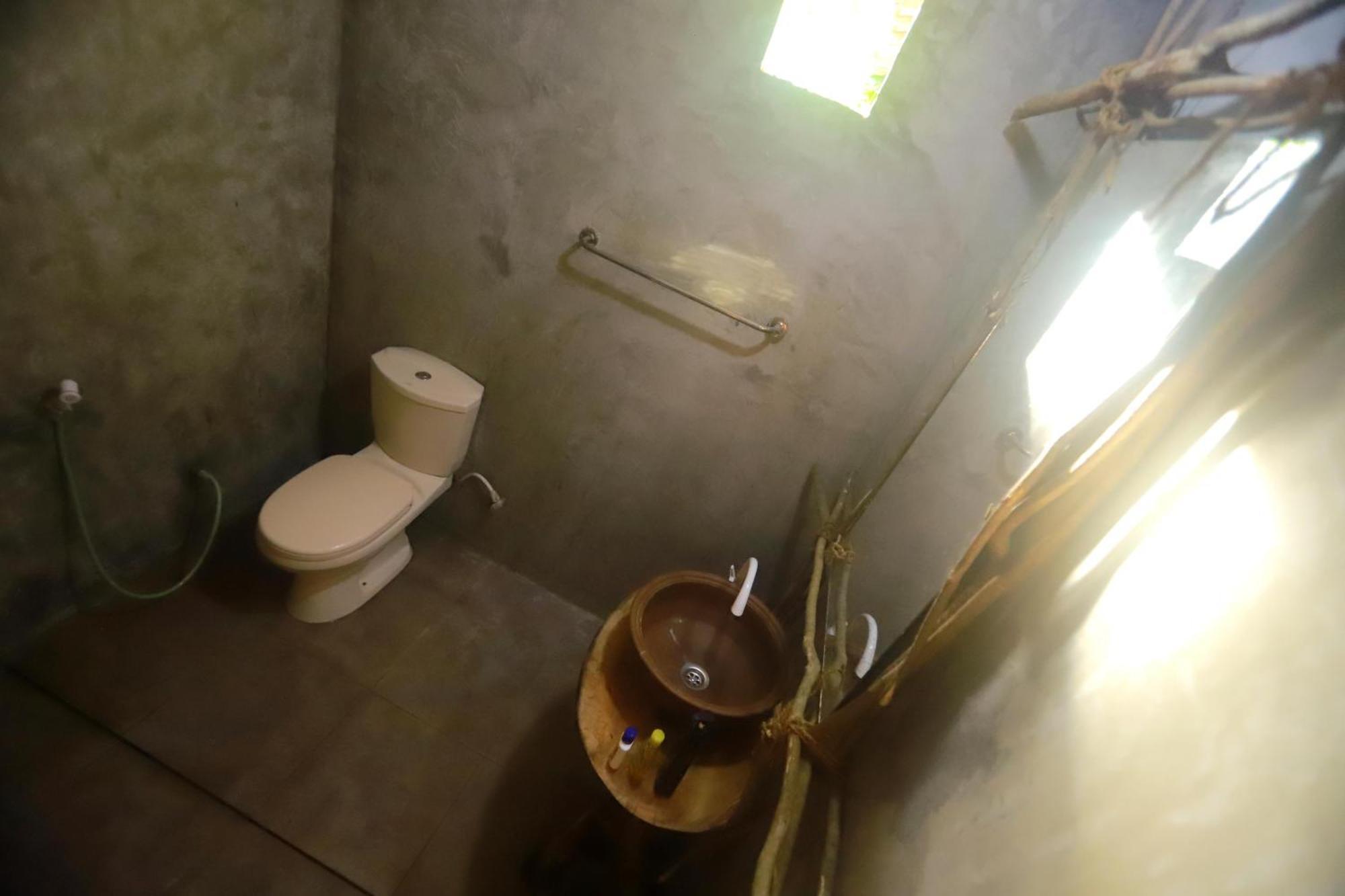 Dinna Nature Hostel 锡吉里亚 外观 照片